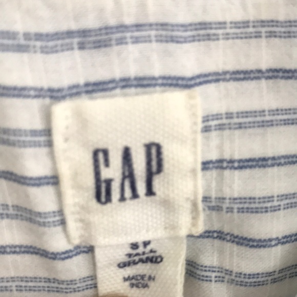 Embroidered Blouse - Picture 2 of 3